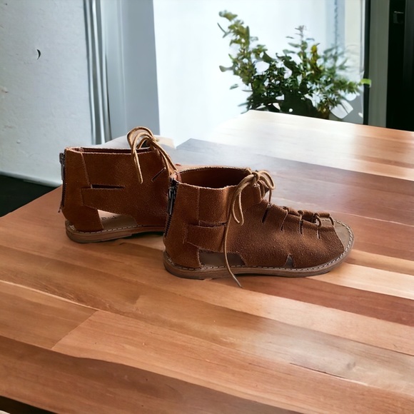 Kelsi Dagger Brooklyn sandal, brown suede, worn once, size 7 - Picture 2 of 3